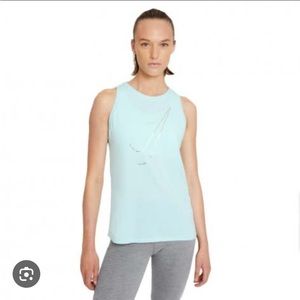 NEW NWT SZ XSmall Nike Dri-FIT Femme Training Tank